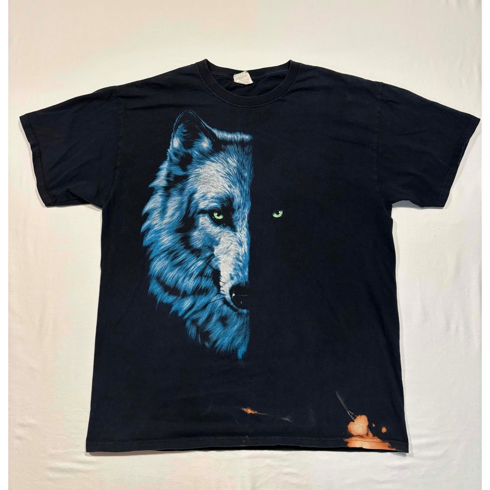 Fruit of the Loom Wolf Graphic T-Shirt Mens LG Black Green Eyes Distressed Tee